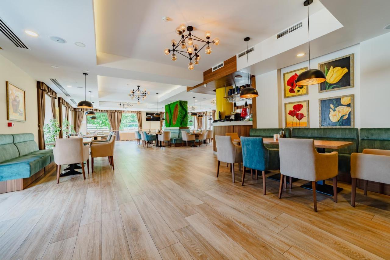 Radsor Hotel Ришнов Екстер'єр фото