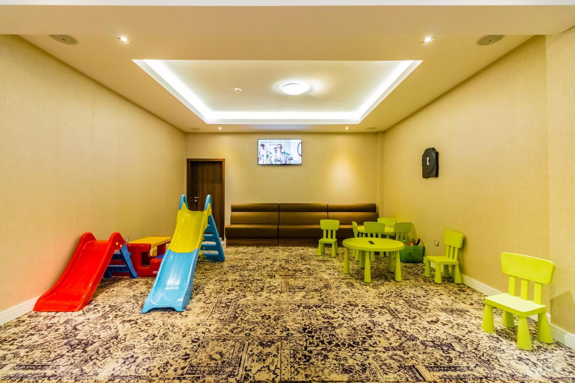 Radsor Hotel Ришнов Екстер'єр фото