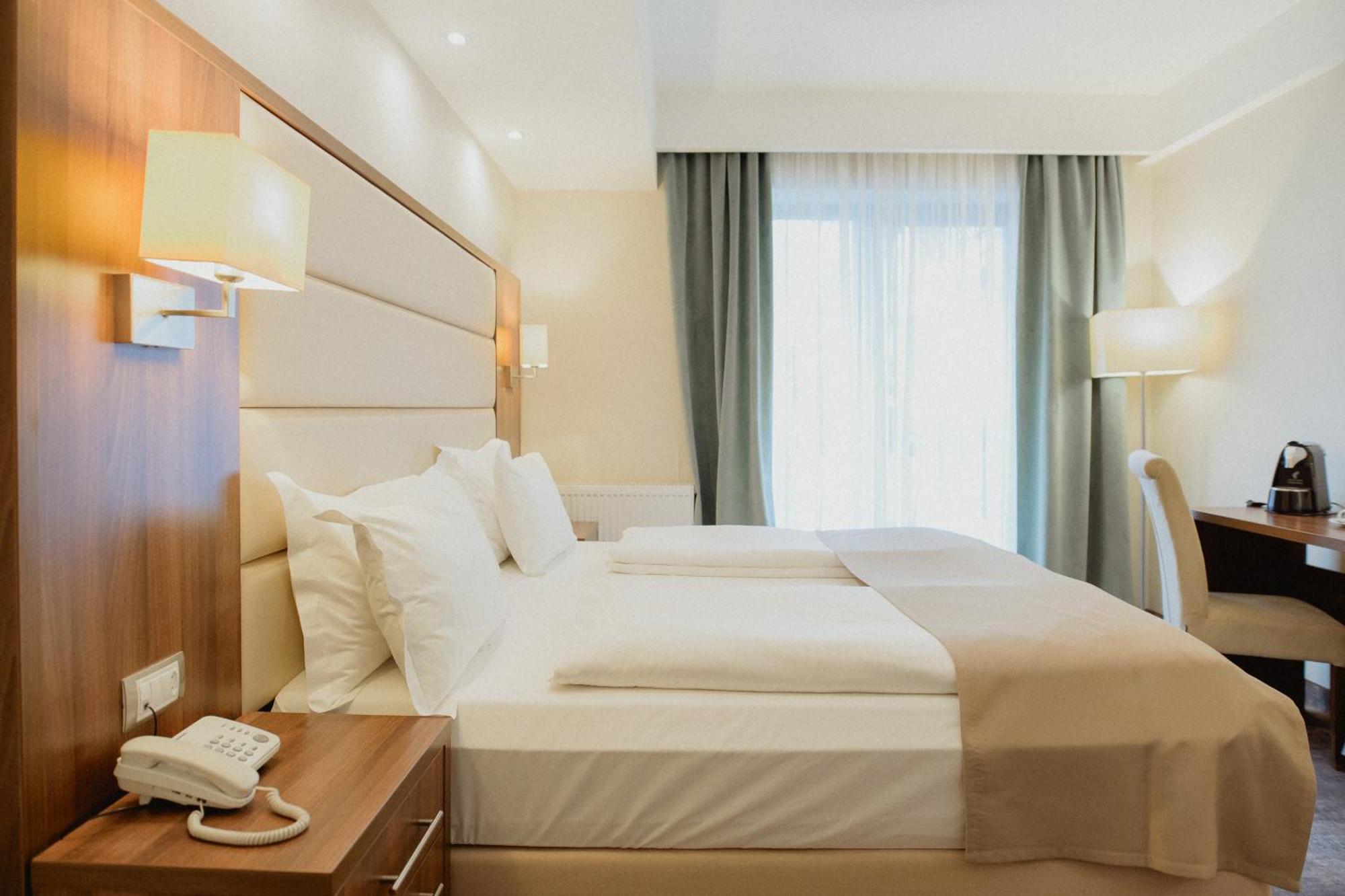 Radsor Hotel Ришнов Номер фото