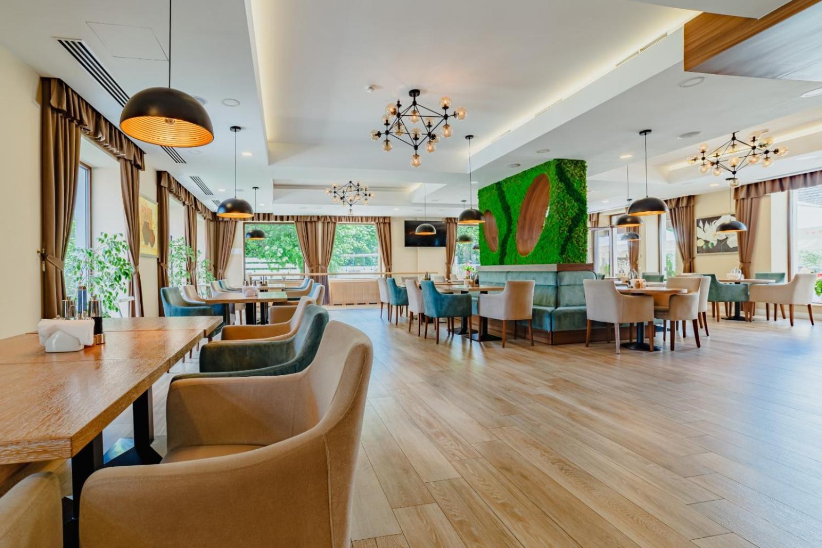 Radsor Hotel Ришнов Екстер'єр фото