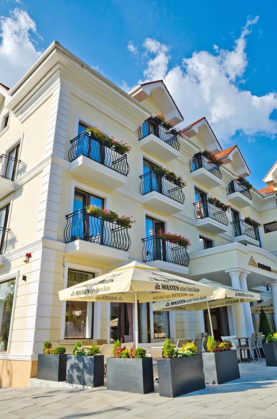 Radsor Hotel Ришнов Екстер'єр фото