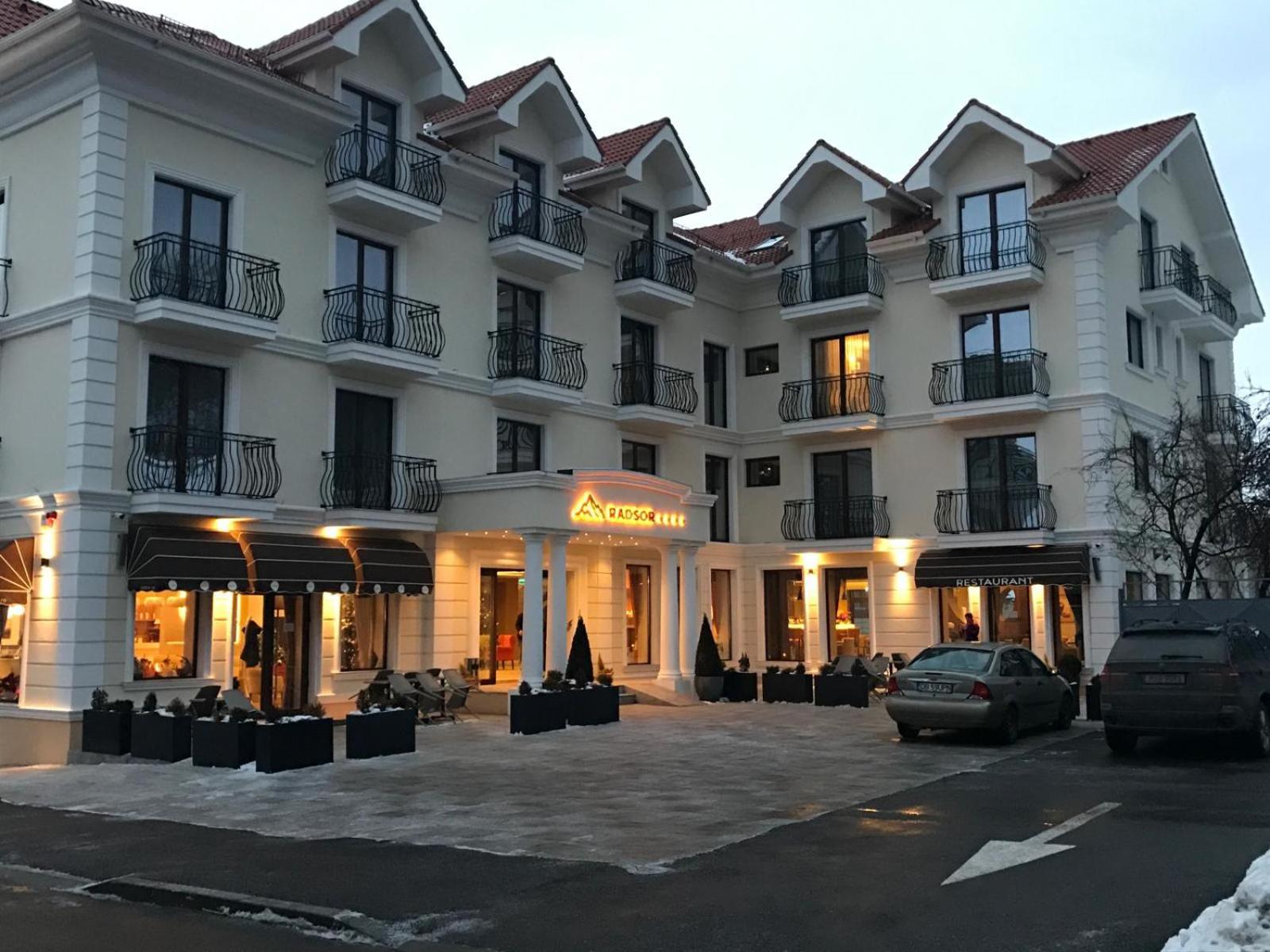 Radsor Hotel Ришнов Екстер'єр фото